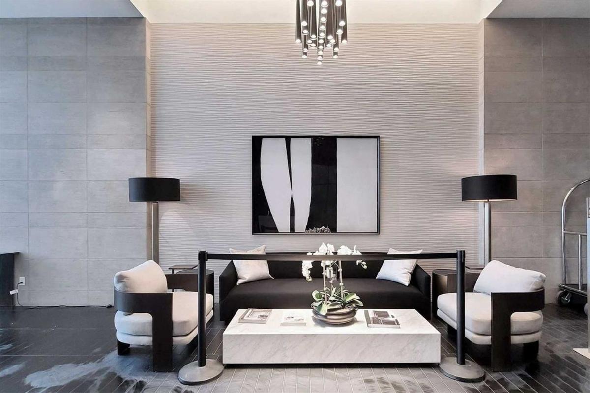 2 Bedroom Plus Den Condo Toronto Exterior photo